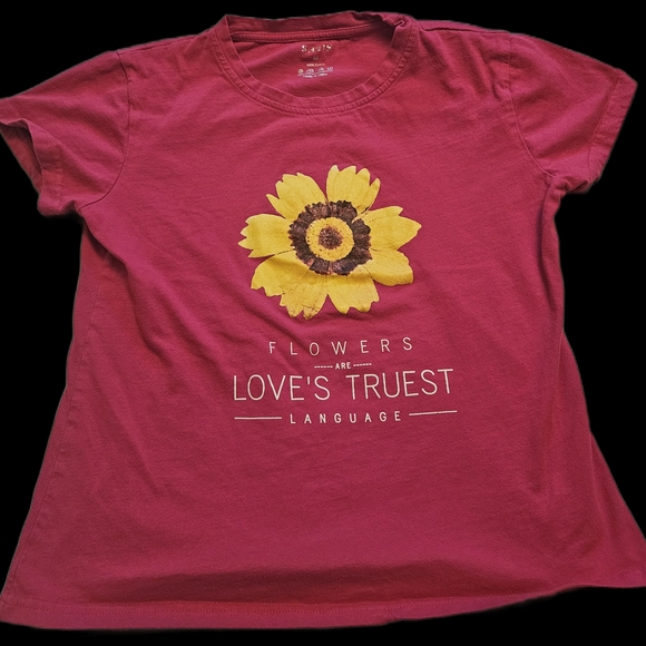 SHEIN Tops - Pink T-Shirt with Yellow Sunflower Graphic